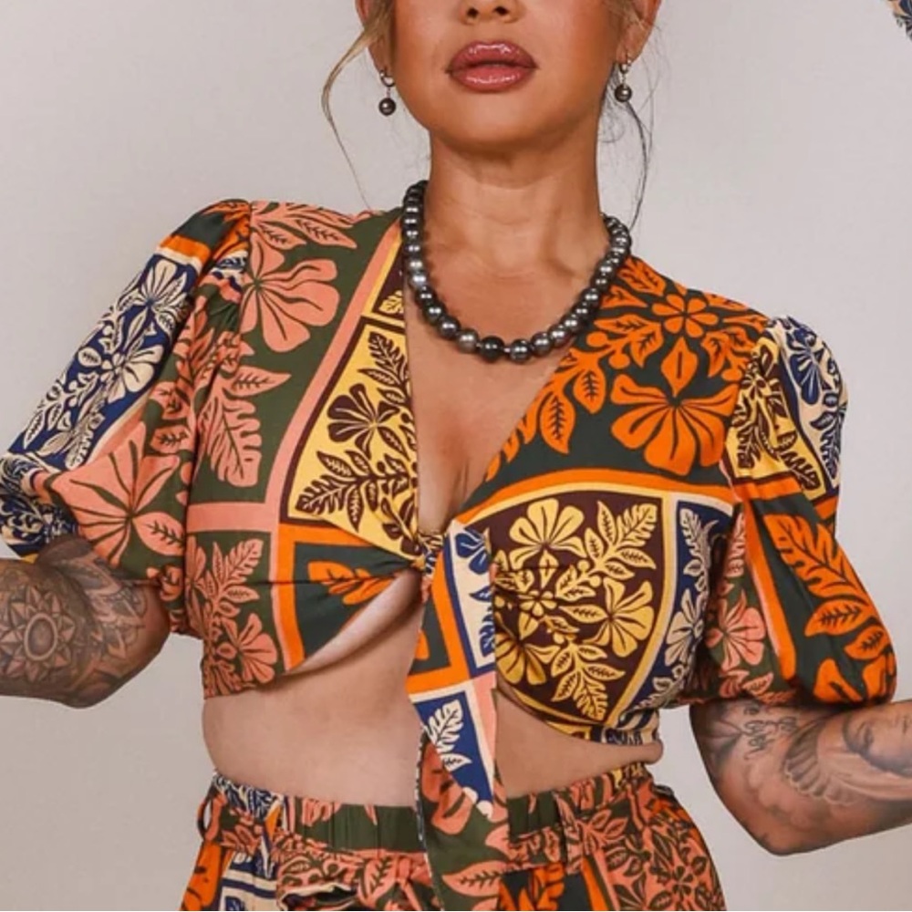 NEW Lexbreezy Hawaii Tie Front Top Medium